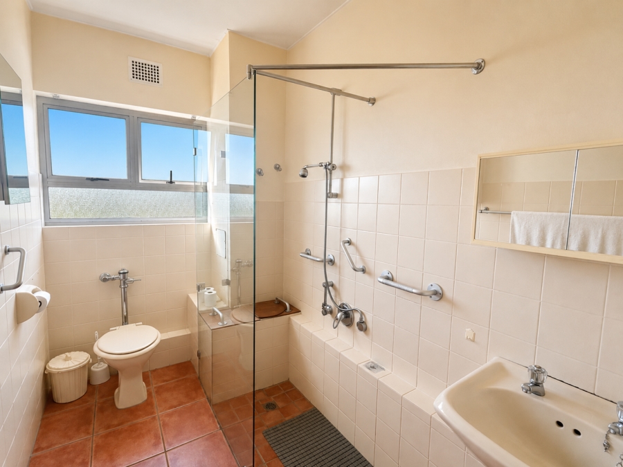1 Bedroom Property for Sale in Mouille Point Western Cape